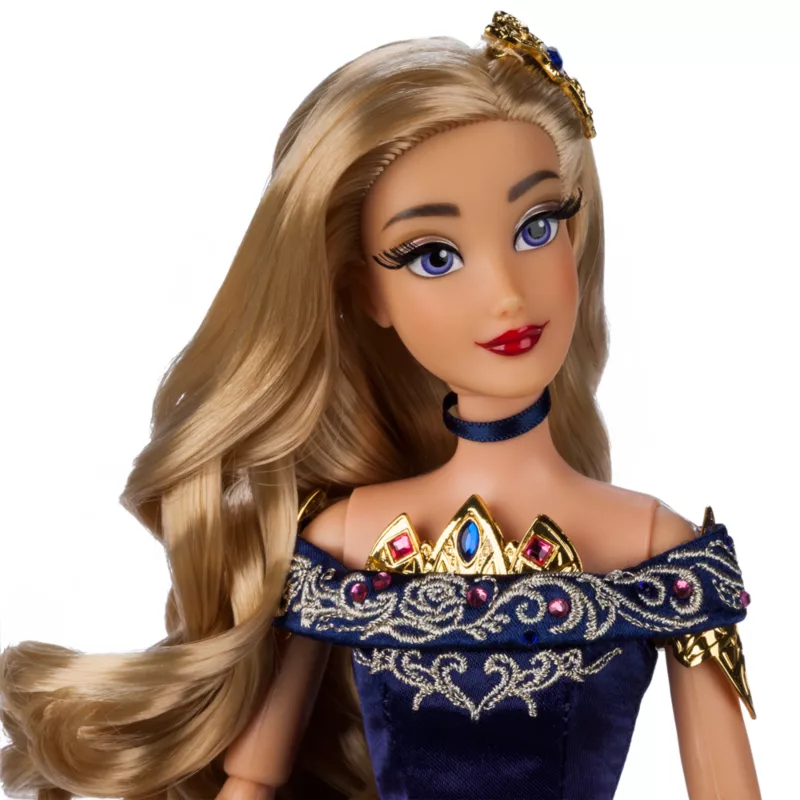 Aurora Ultimate Princess Celebration Limited Edition Doll - Image 3