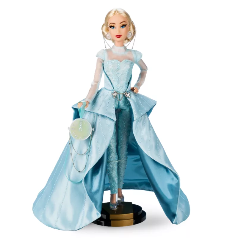 Cinderella Ultimate Princess Celebration Limited Edition Doll - Image 2