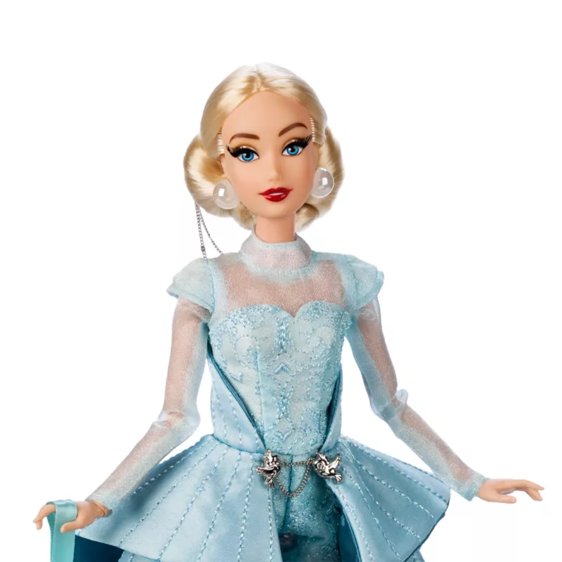 Cinderella Ultimate Princess Celebration Limited Edition Doll - Image 4
