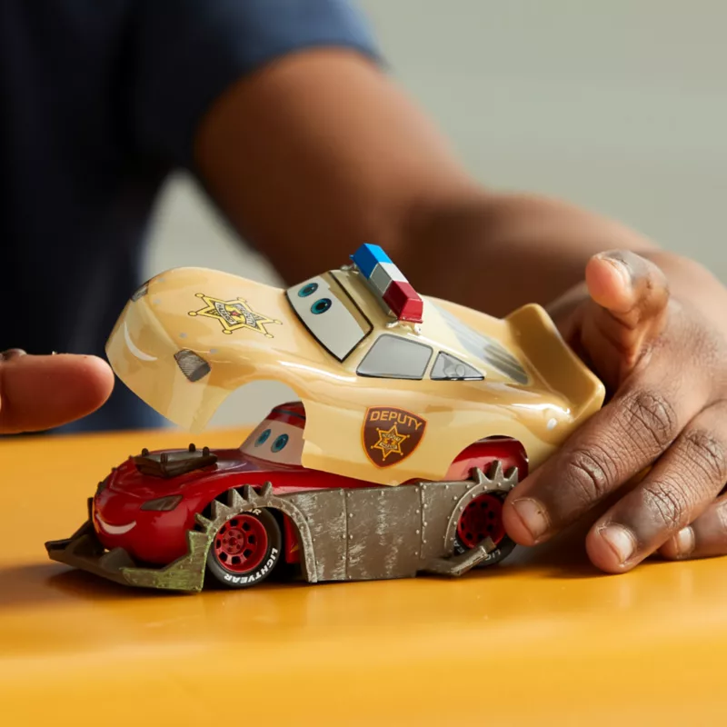 Lightning McQueen Die-Cast, Disney Pixar Cars On The Road - Image 3