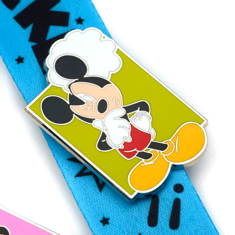 Mickey Mouse Lanyard And Pins Set - Image 5